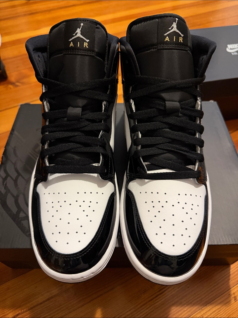 Nike Air Jordan 1 Mid SE with Box Label - Black/Metallic Silver-White size 12